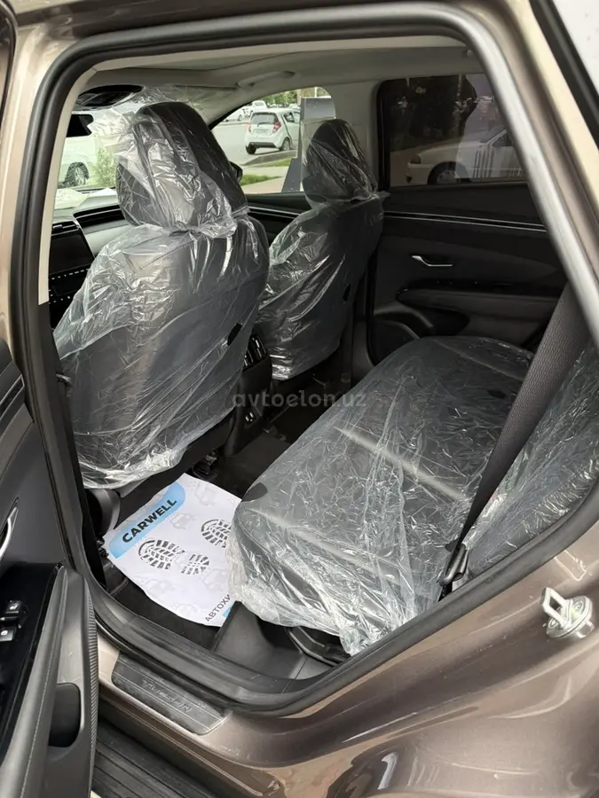 Hyundai Tucson — 10