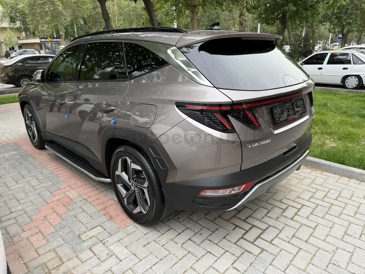 Hyundai Tucson — 6