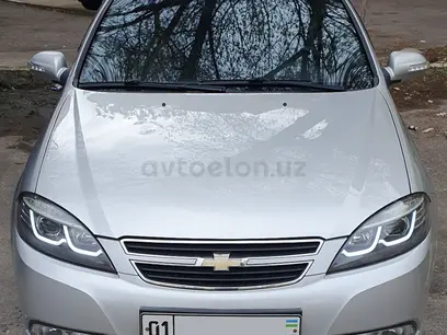 Серебристый Chevrolet Gentra, 1 позиция 2014 года, КПП Механика, в Ташкент за 10 000 y.e. id4872998