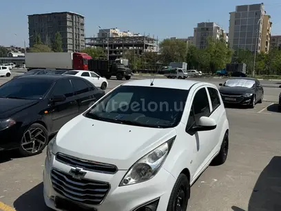 Oq Chevrolet Spark, 3 pozitsiya 2013 yil, КПП Mexanika, shahar Toshkent uchun 5 500 у.е. id4994331