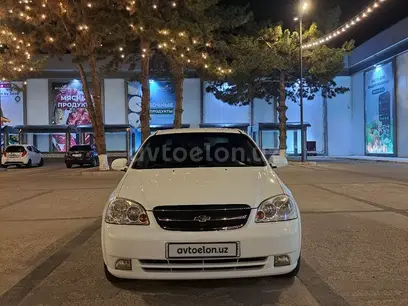 Белый Chevrolet Lacetti, 1 позиция Газ-бензин 2009 года, КПП Механика, в Ташкент за 6 100 y.e. id5150049