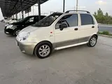 Белый Chevrolet Matiz, 4 позиция 2012 года, КПП Механика, в Фергана за 4 400 y.e. id6417839, Фото №1