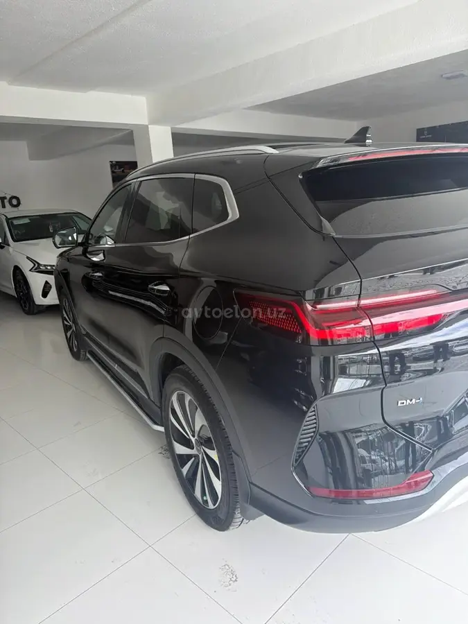 BYD Song Plus DM-i Champion — 2