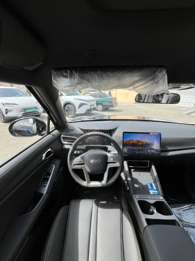 BYD Yuan UP DM-i — 7