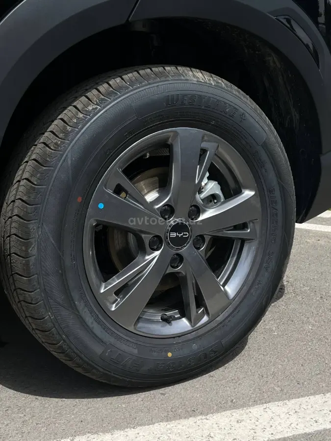 BYD Yuan UP DM-i — 8