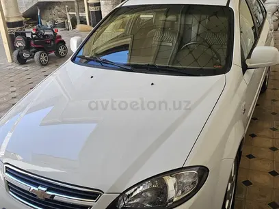 Белый Chevrolet Gentra, 3 позиция 2022 года, КПП Автомат, в Самарканд за 15 400 y.e. id4902491