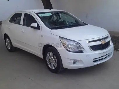 Белый Chevrolet Cobalt, 4 позиция 2024 года, КПП Автомат, в Бухара за 13 200 y.e. id5192197