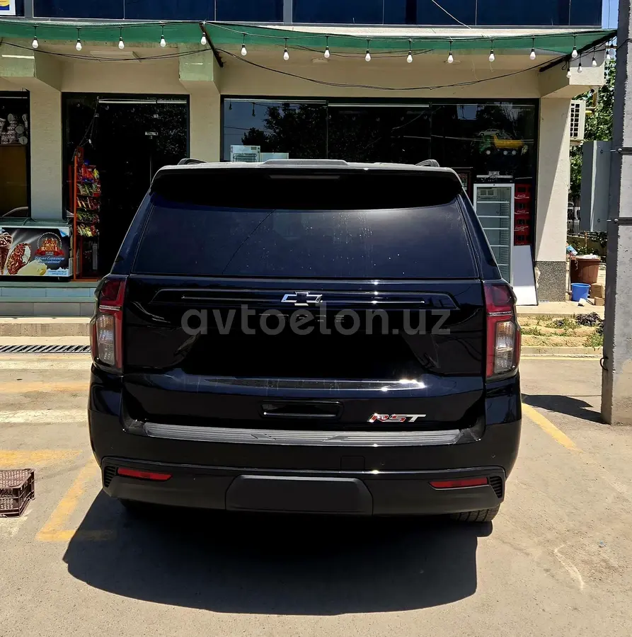 Chevrolet Tahoe 2023 — 4