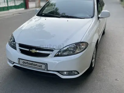 Oq Chevrolet Gentra, 2 pozitsiya 2018 yil, КПП Mexanika, shahar Toshkent uchun 10 000 у.е. id5164114