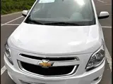 Белый Chevrolet Cobalt, 4 позиция 2024 года, КПП Автомат, в Ургенч за ~12 423 y.e. id5216890, Фото №1
