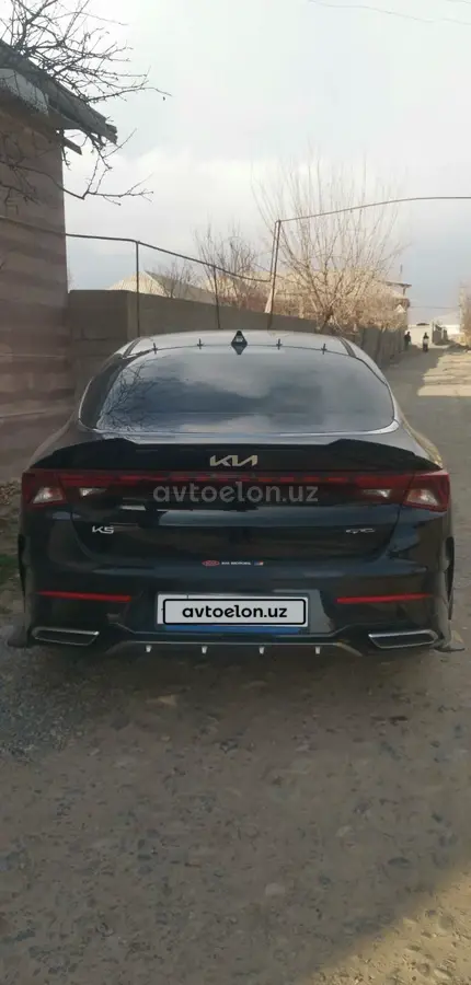 Kia K5 — 10