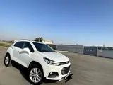 Белый Chevrolet Tracker, 1 позиция 2019 года, КПП Автомат, в Ташкент за 14 900 y.e. id4958635, Фото №1