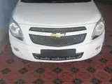 Белый Chevrolet Cobalt, 2 позиция 2019 года, КПП Механика, в Карши за ~9 683 y.e. id5236539, Фото №1