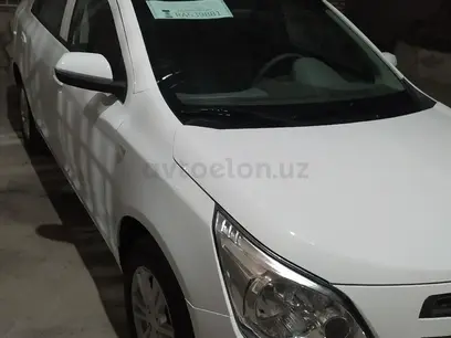 Белый Chevrolet Cobalt, 4 евро позиция 2024 года, КПП Автомат, в Ташкент за 13 000 y.e. id5140549