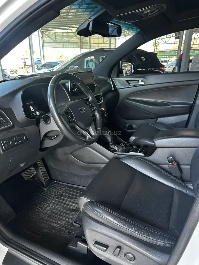 Hyundai Tucson — 3