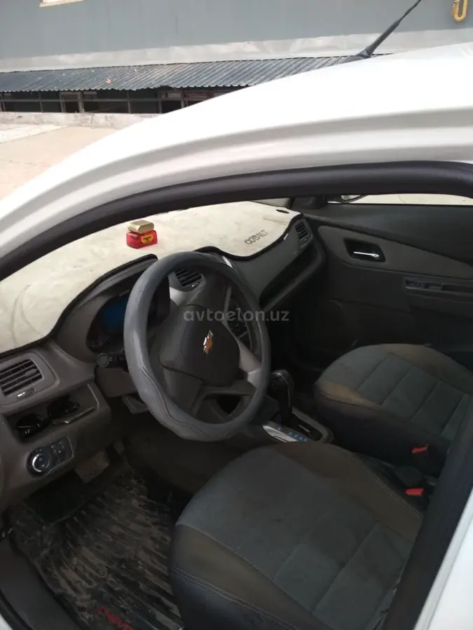 Chevrolet Cobalt 2019 — 3