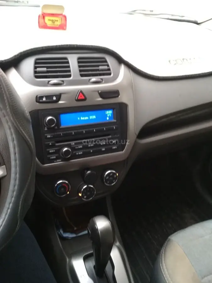 Chevrolet Cobalt 2019 — 4