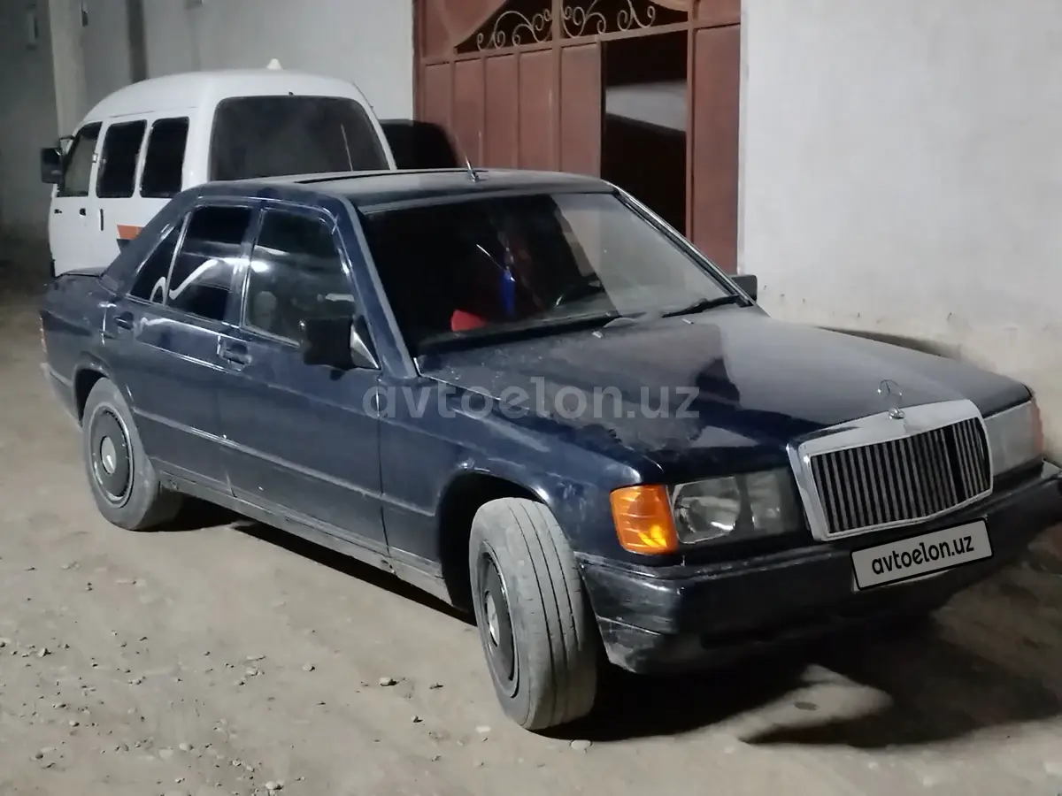 Mercedes-Benz 190 — 3