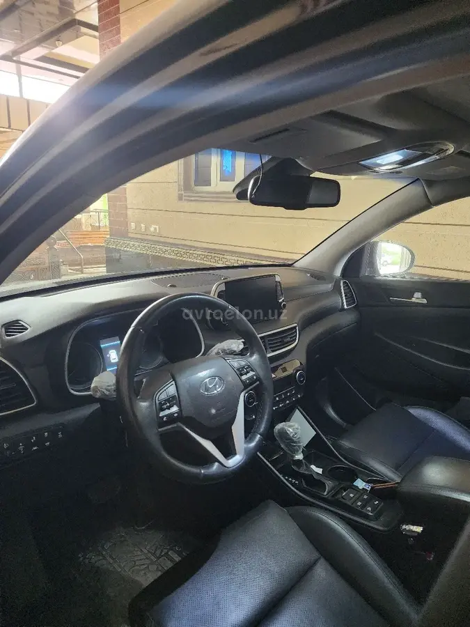 Hyundai Tucson — 4