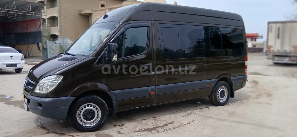 Mercedes-Benz Sprinter — 2