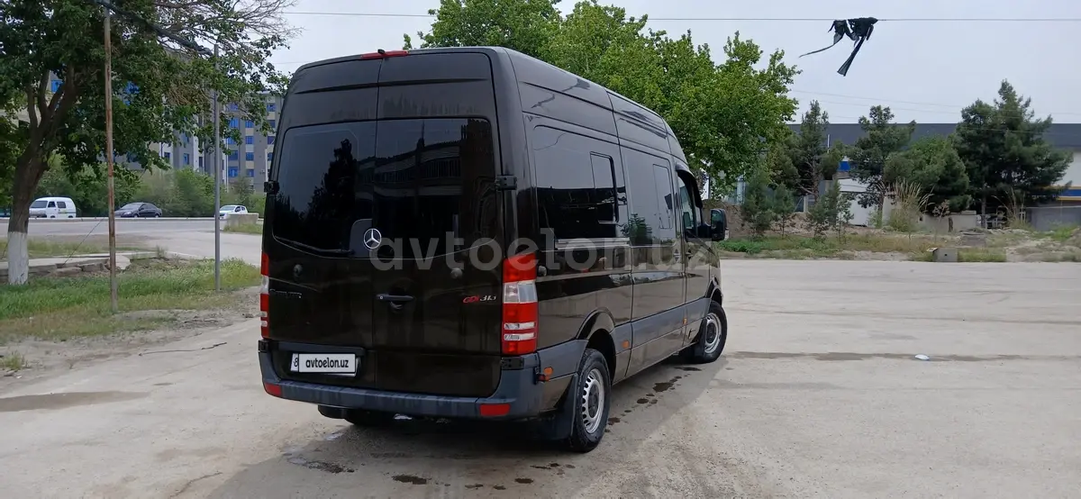 Mercedes-Benz Sprinter — 4