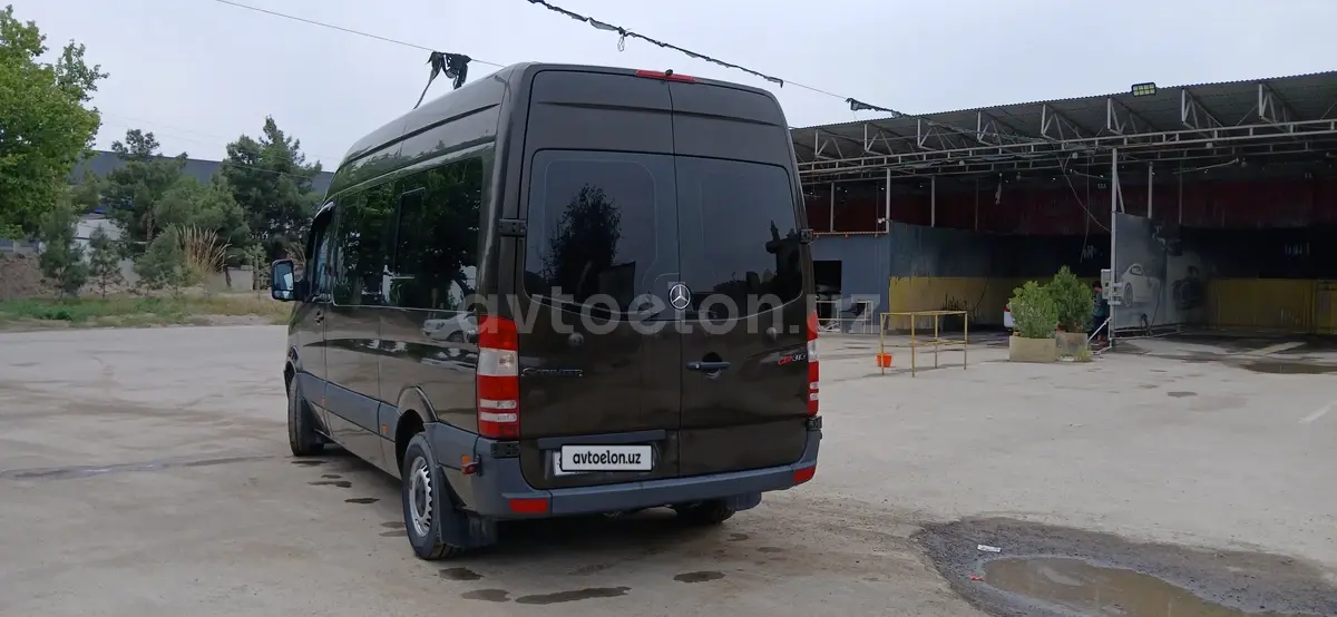 Mercedes-Benz Sprinter — 5