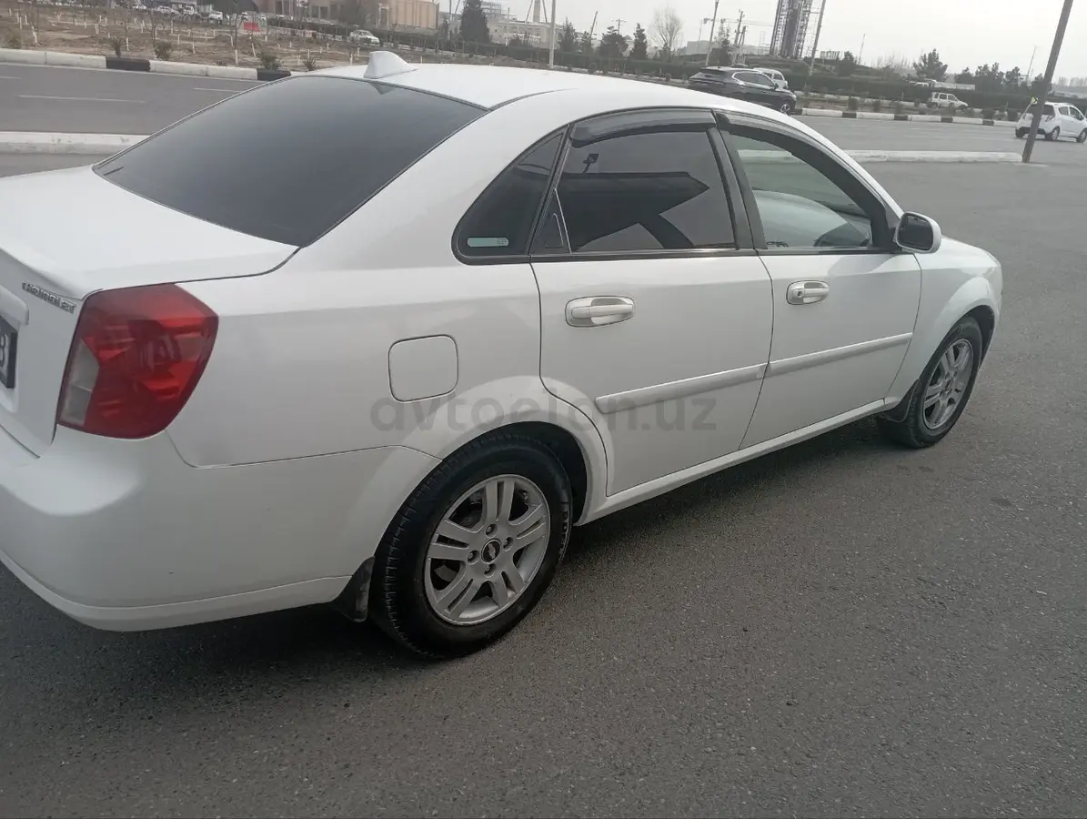 Chevrolet Lacetti 2008 — 2