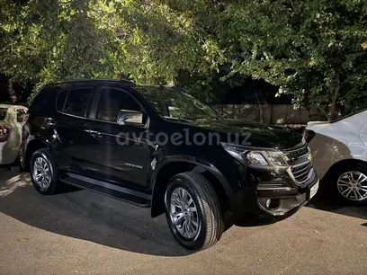Черный Chevrolet TrailBlazer 2020 года, КПП Автомат, в Ташкент за 27 000 y.e. id4987533