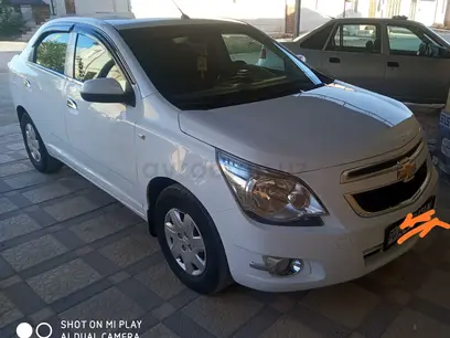 Белый Chevrolet Cobalt, 2 позиция 2019 года, КПП Механика, в Ургенч за ~10 507 y.e. id2489285