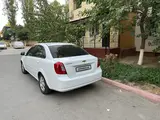 Белый Chevrolet Gentra, 3 позиция 2021 года, КПП Автомат, в Каган за 13 200 y.e. id5200579, Фото №1