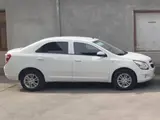 Белый Chevrolet Cobalt, 4 позиция 2024 года, КПП Автомат, в Самарканд за 13 100 y.e. id5186261
