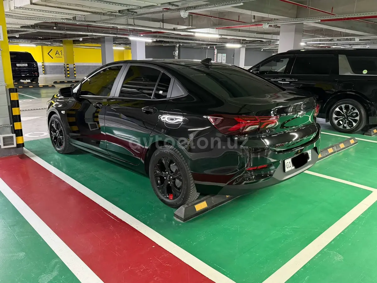 Chevrolet Onix 2025 — 3