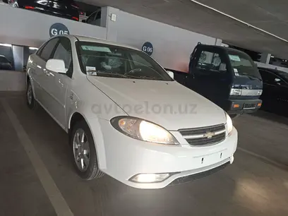 Белый Chevrolet Gentra, 3 позиция 2023 года, КПП Автомат, в Ташкент за 15 300 y.e. id4269496