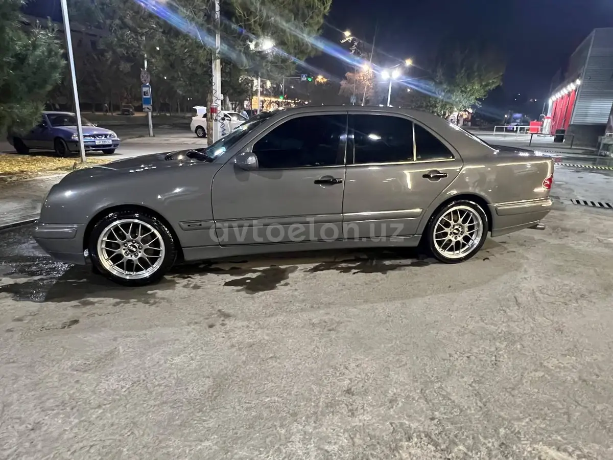 Mercedes-Benz E 200 — 9