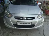 Серый Hyundai Accent 2014 года, КПП Механика, в Самарканд за 8 100 y.e. id6384496, Фото №1