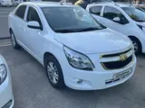 Белый Chevrolet Cobalt, 4 позиция 2024 года, КПП Автомат, в Ташкент за 12 600 y.e. id5121707