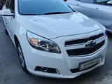 Белый Chevrolet Malibu, 2 позиция 2016 года, КПП Механика, в Ташкент за 15 331 y.e. id5200450, Фото №1