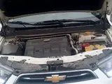 Молочный цвет Chevrolet Captiva, 4 позиция 2016 года, КПП Автомат, в Самарканд за 16 500 y.e. id5209062, Фото №1