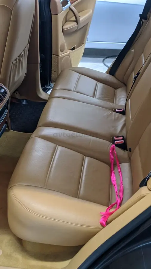 Porsche Cayenne — 5