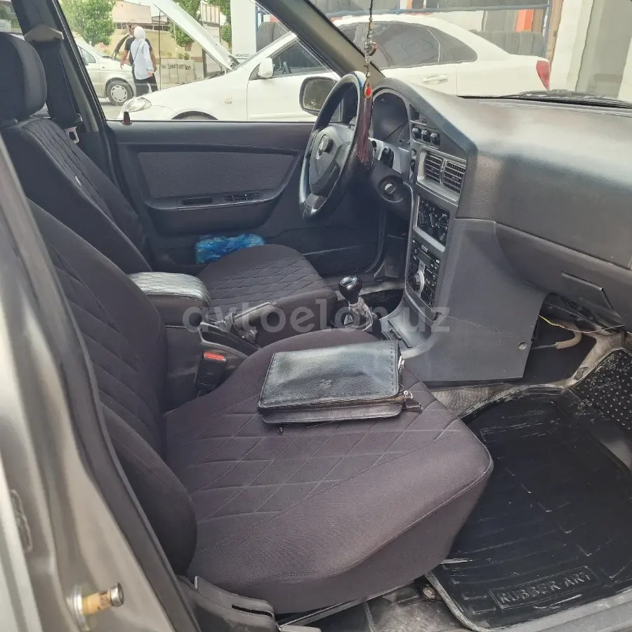 Daewoo Nexia II — 5