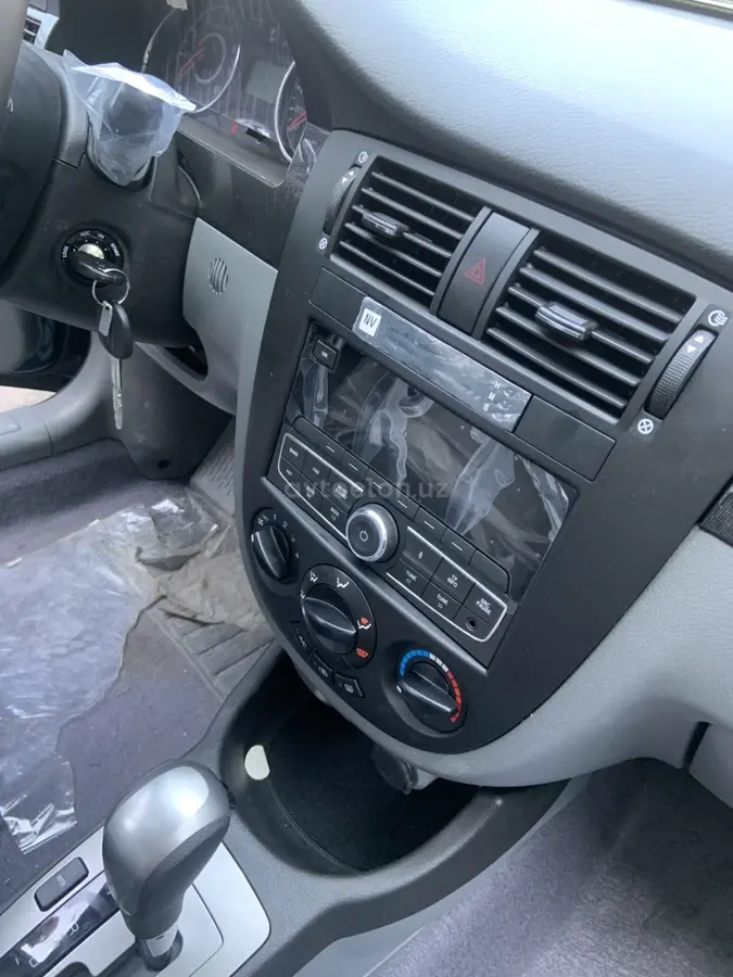 Chevrolet Gentra 2025 — 4