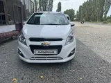 Белый Chevrolet Spark, 4 позиция 2022 года, КПП Механика, в Фергана за 9 400 y.e. id6442924, Фото №1