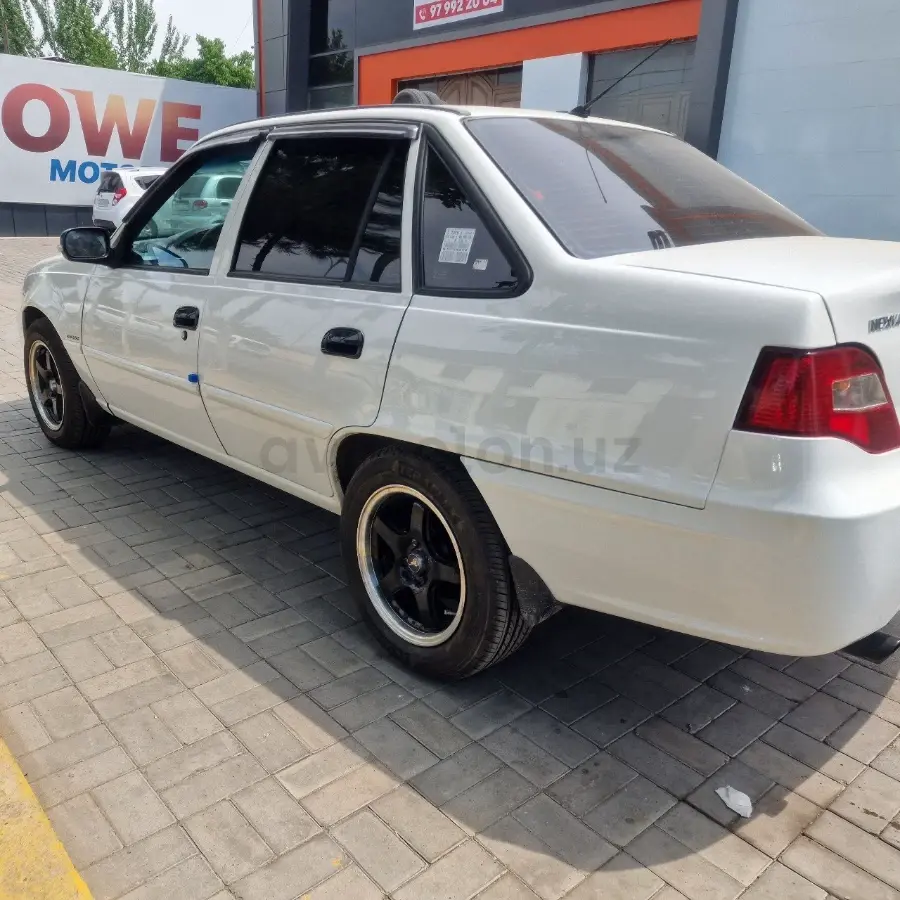 Daewoo Nexia II — 4