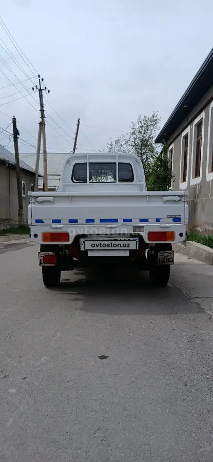 Chevrolet Labo 2022 — 2