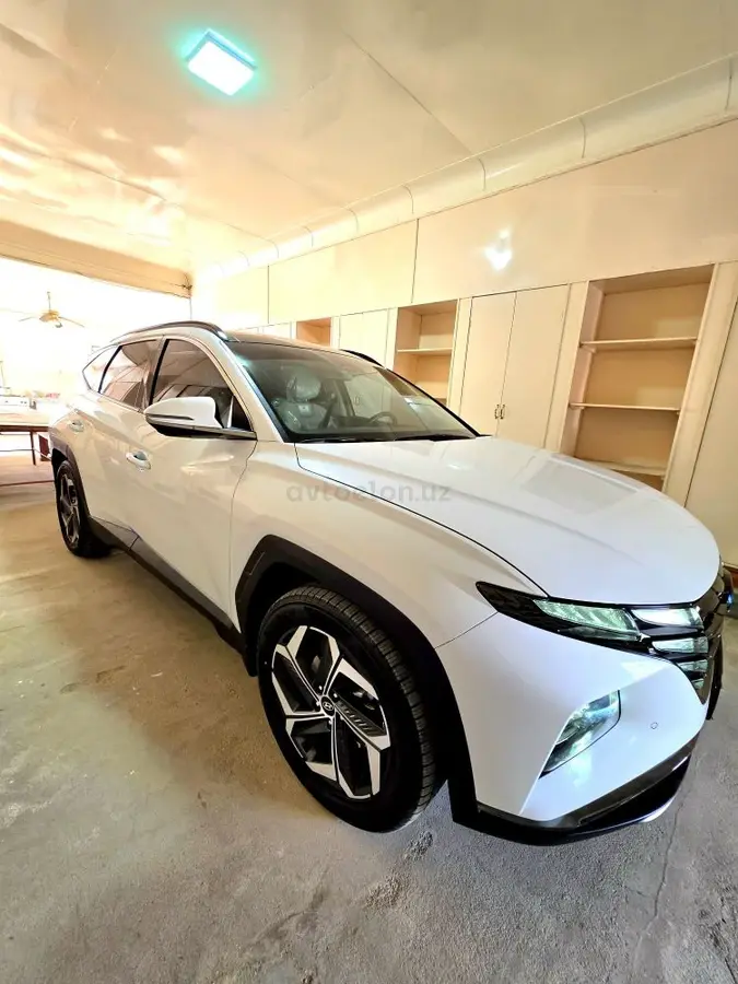 Hyundai Tucson — 4