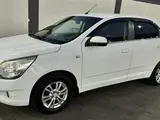 Белый Chevrolet Cobalt, 2 евро позиция 2014 года, КПП Автомат, в Ташкент за 8 300 y.e. id5186560, Фото №1