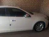 Белый Chevrolet Malibu, 2 позиция 2013 года, КПП Механика, в Бухара за 11 700 y.e. id6730315, Фото №1