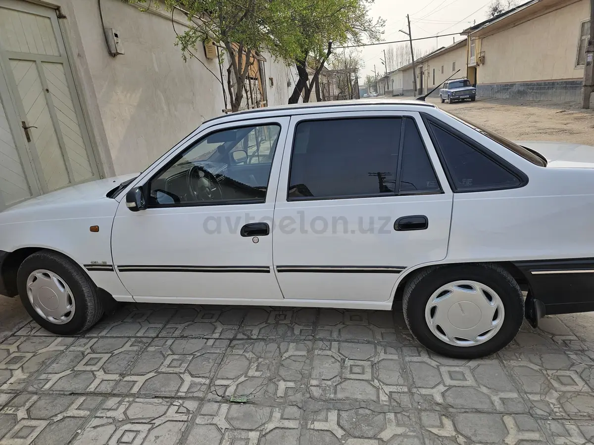 Daewoo Nexia — 4