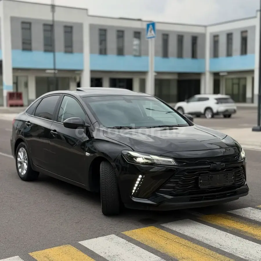 Chevrolet Monza 2023 — 2
