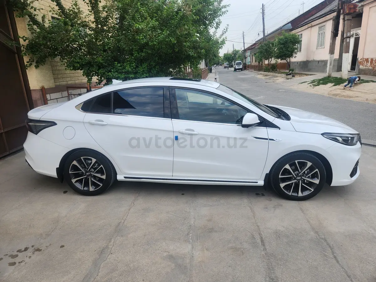 Chery Arrizo 6 Pro — 5